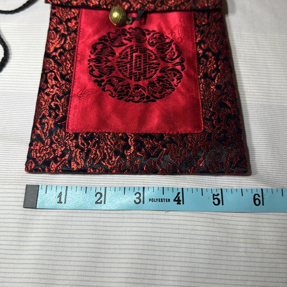 🐈⬛ Asian Silk Bag with bell latch cross body - Picture 6 of 7